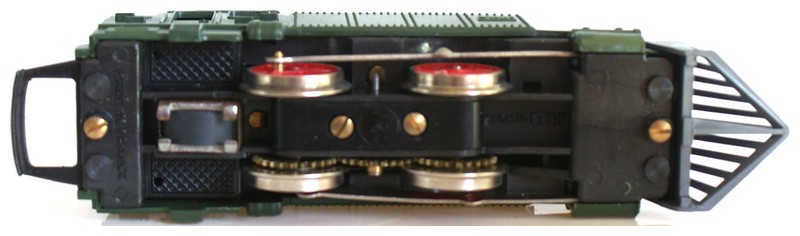 020t_751_electrique_dessous_017